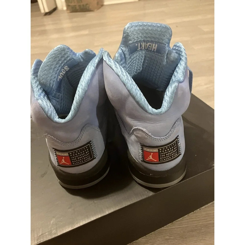 Nike Air Jordan 5 Retro UNC University Blue Sneakers Size 10 DV1310-401